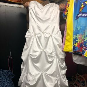 David’s Bridal Ball Gown Wedding Dress